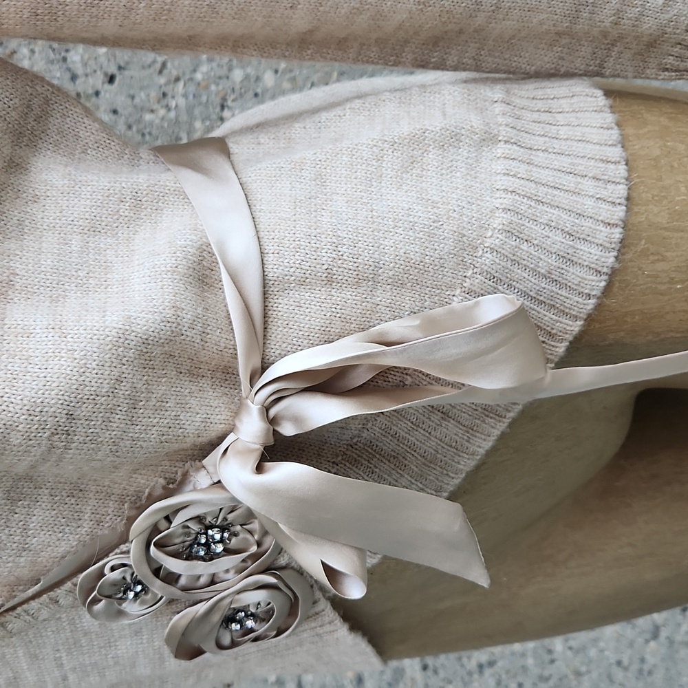 Nougat London Cream V-Neck Sweater with Floral Accent - Picture 7 of 10